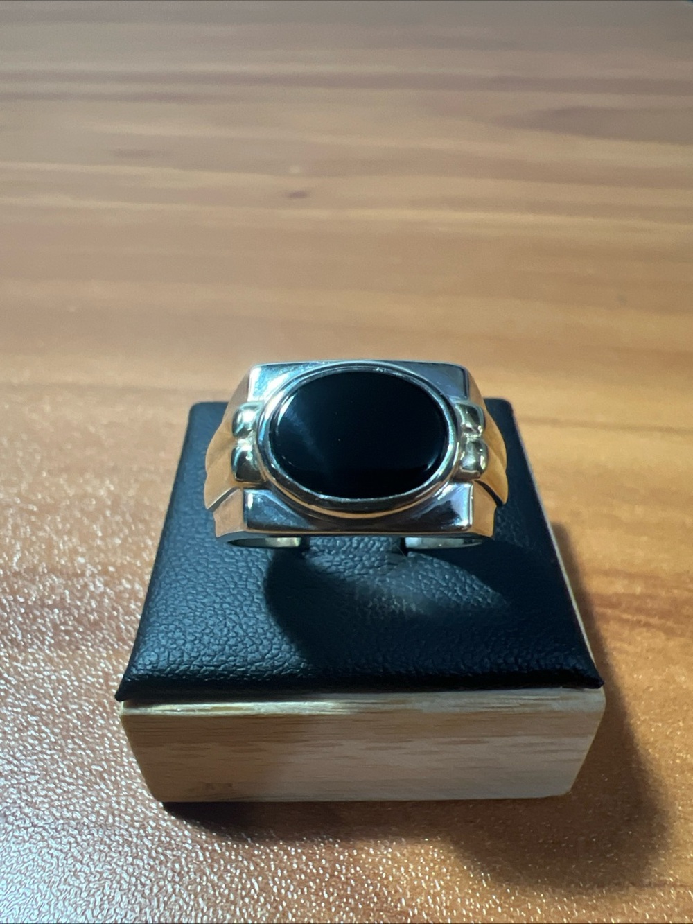 Mens 14k White Gold W/YG Accents Oval Shaped Inlay Black Onyx Signet Ring Sz 8